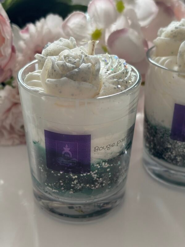 Bougie gourmande senteur « Muguet »