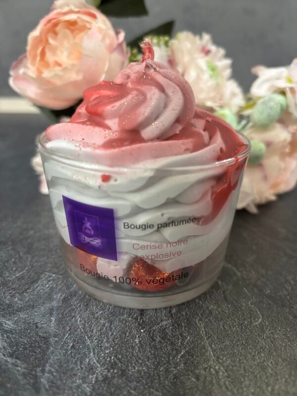 Bougie gourmande "Cerise noire explosive »