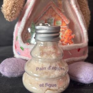 Poudre parfumée senteur «Pain d’épices et figue »