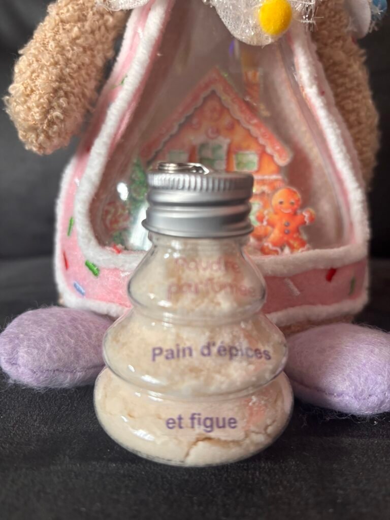 Poudre parfumée senteur «Pain d’épices et figue »