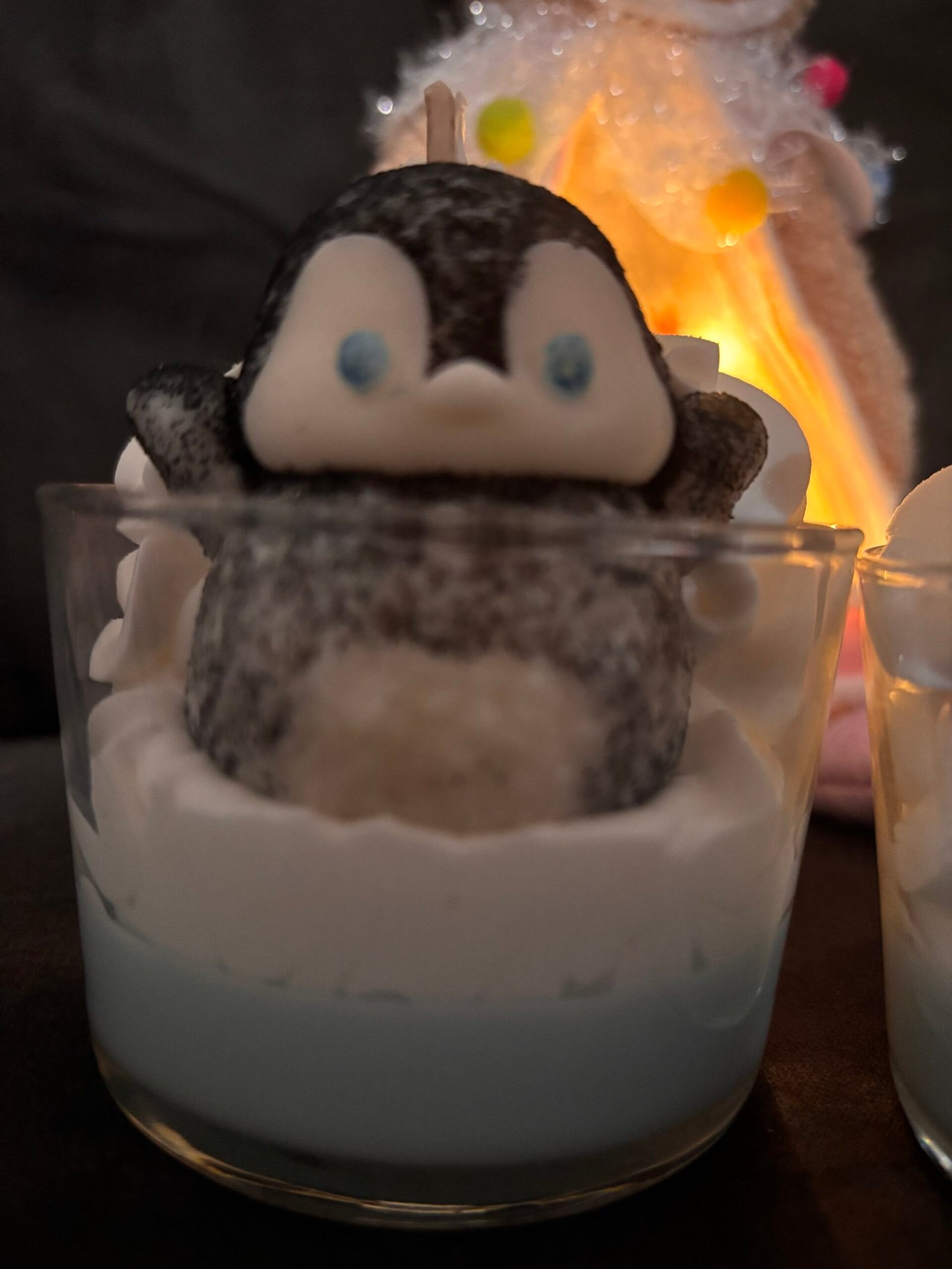 Bougie gourmande pingouin senteur «Marron glacé » – Image 3