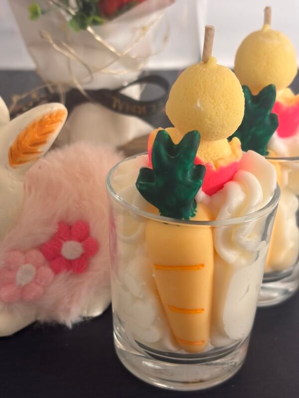 Bougie gourmande Pâques senteur «Cacahuètes et chocolat »