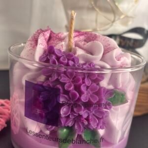 Bougie gourmande senteur «Lilas »