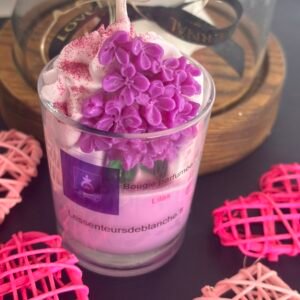 Bougie gourmande senteur «Lilas » P